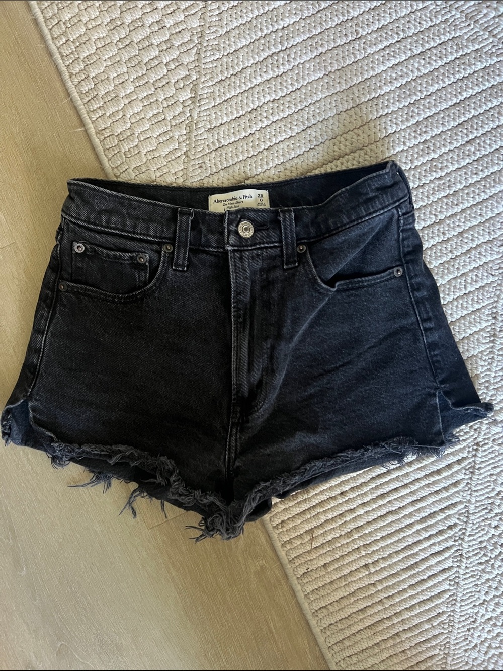 A&F “Mom Short High Rise”
